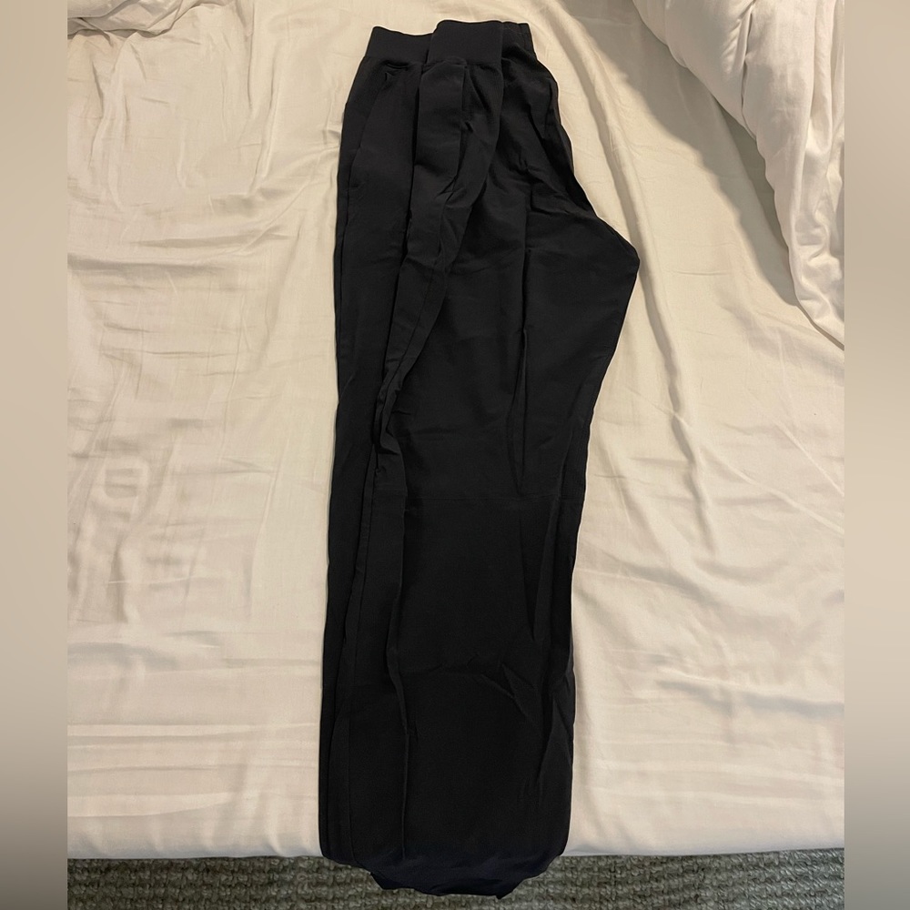 Lululemon running pants